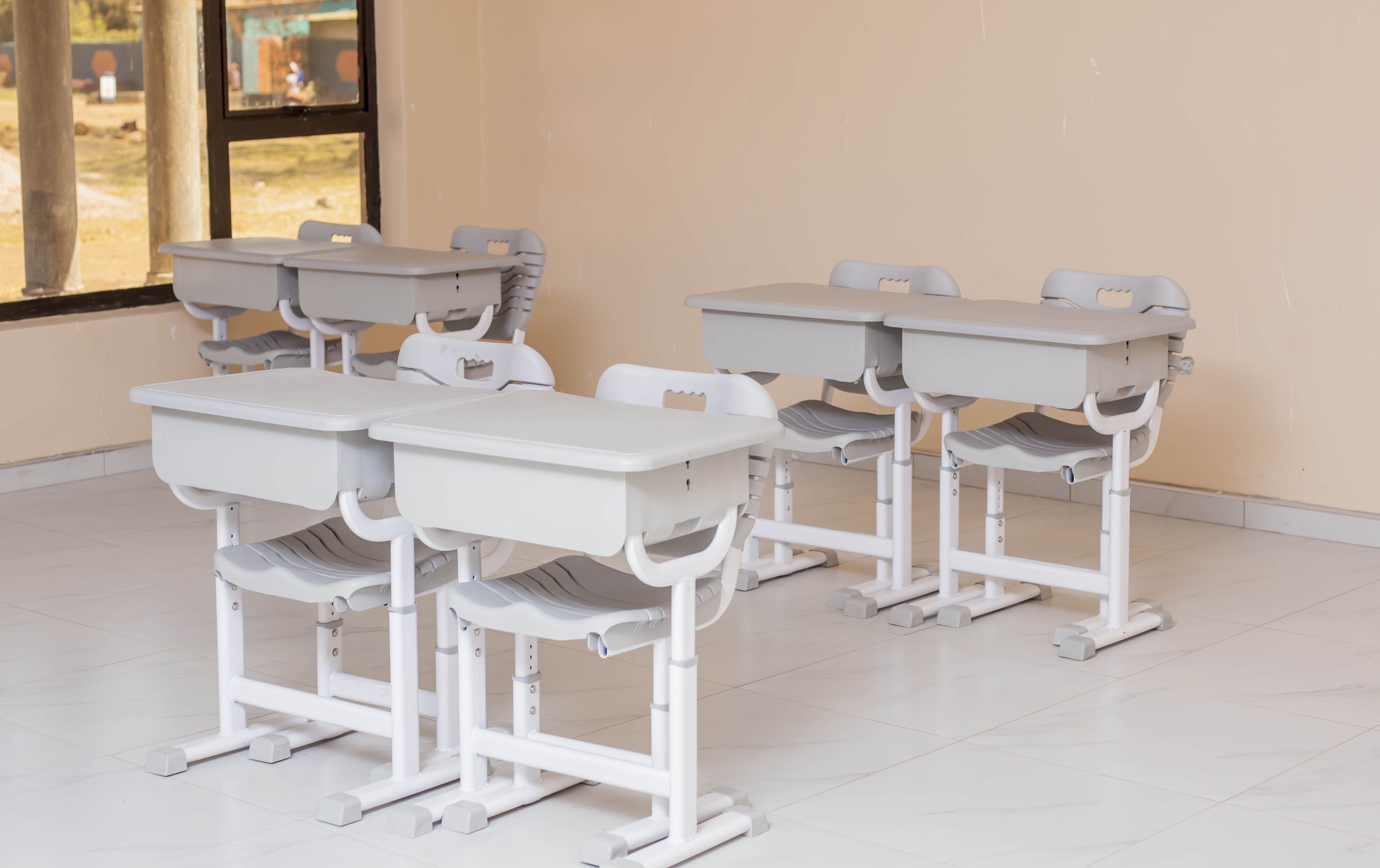 Students collaborating on laptop